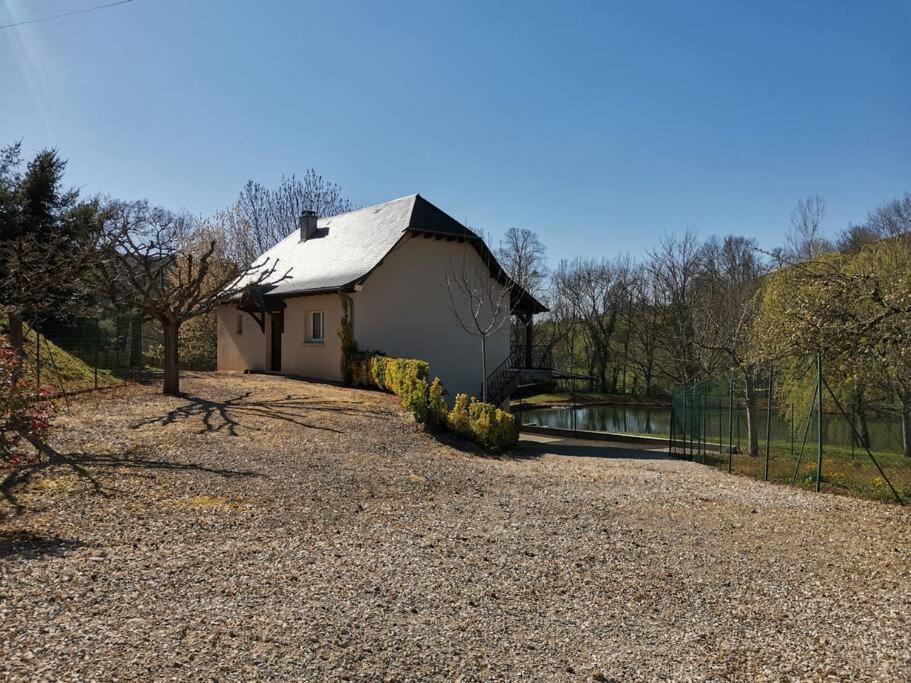 Villa Maison De Campagne Avec Lac Prive Saint-Côme-dʼOlt Exterior foto